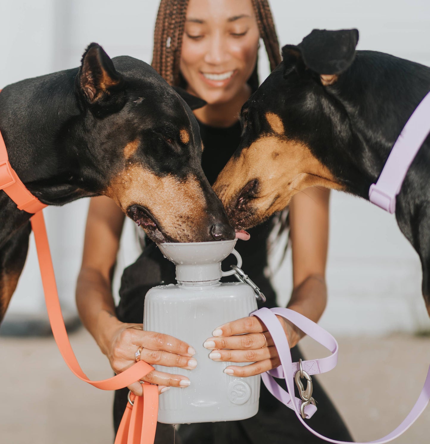 SPRINGLAND PETS – Hundereise-Wasserflasche Growler 1,3 L (ohne Silikon-Klappschale) - OSSO BLU