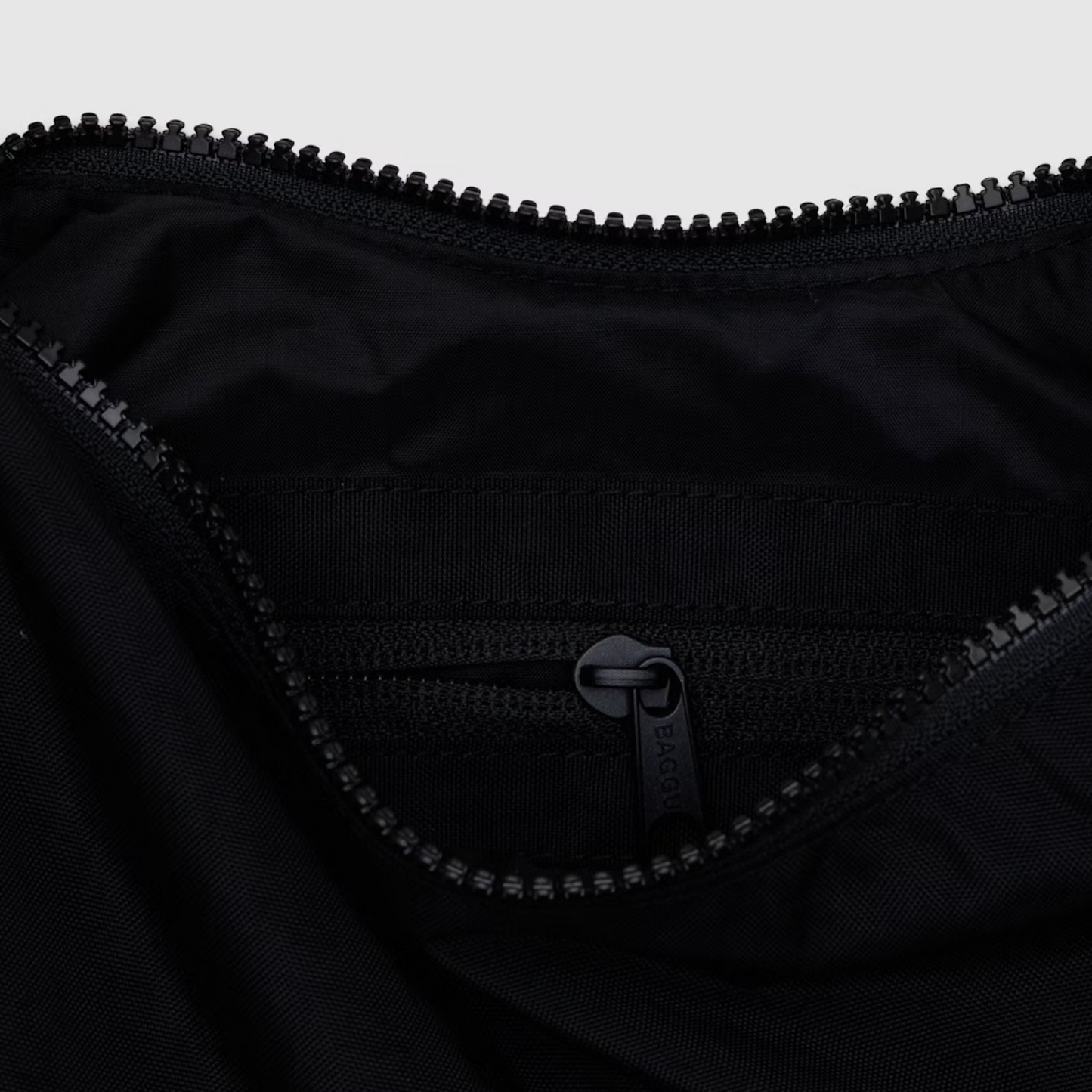 BAGGU - Small Nylon Crescent Bag