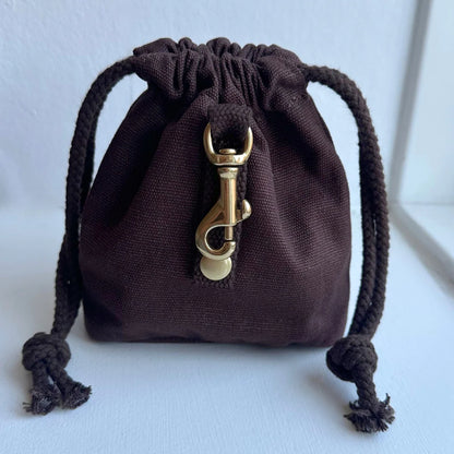 DREW’S DOGWEAR - Canvas Leckerlitasche – Braun