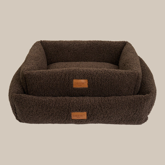 DREW'S DOGWEAR - NUNA Hundekorb – Teddyweiches & waschbares Hundebett aus Memory Foam (braun)