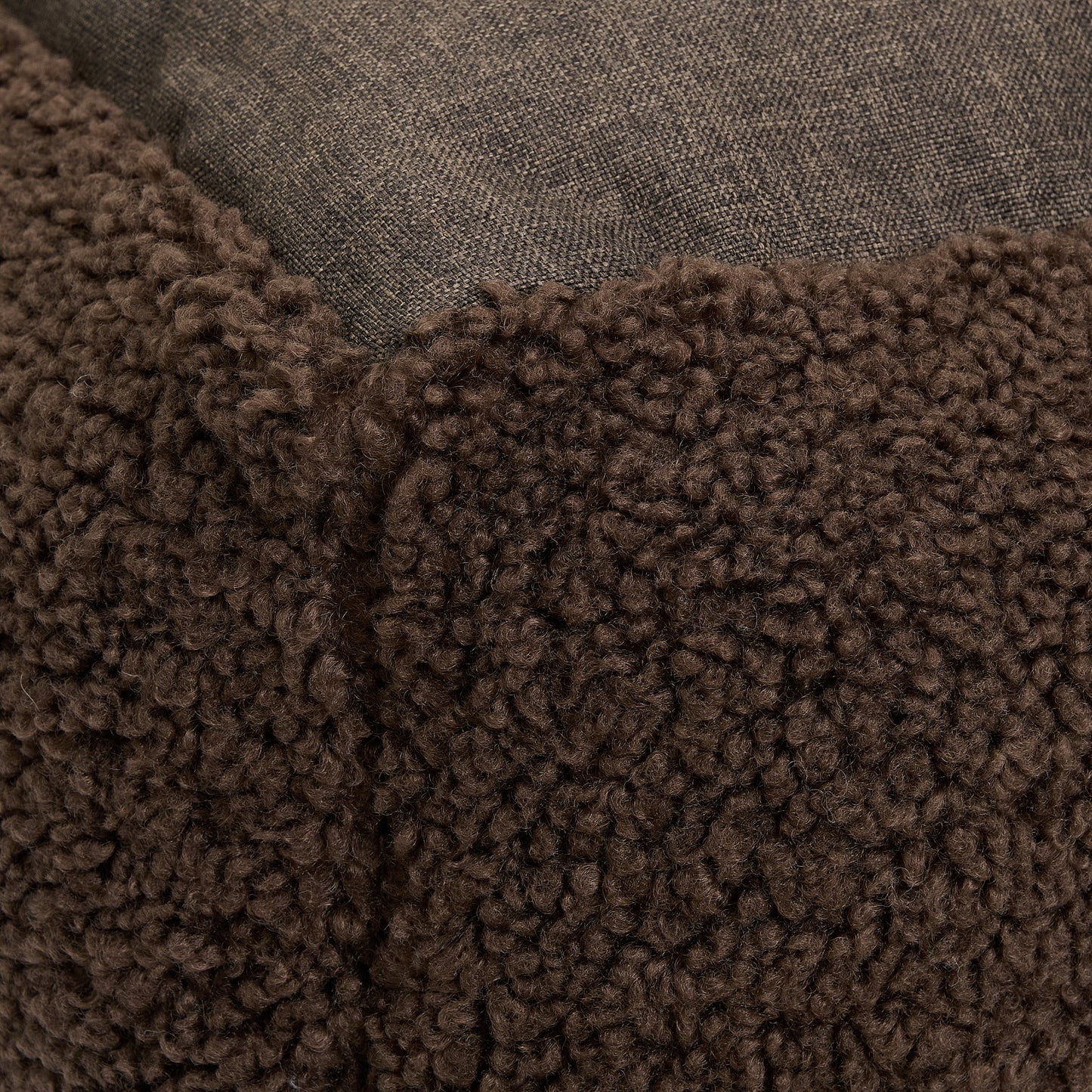 DREW'S DOGWEAR - NUNA Hundekorb – Teddyweiches & waschbares Hundebett aus Memory Foam (braun)