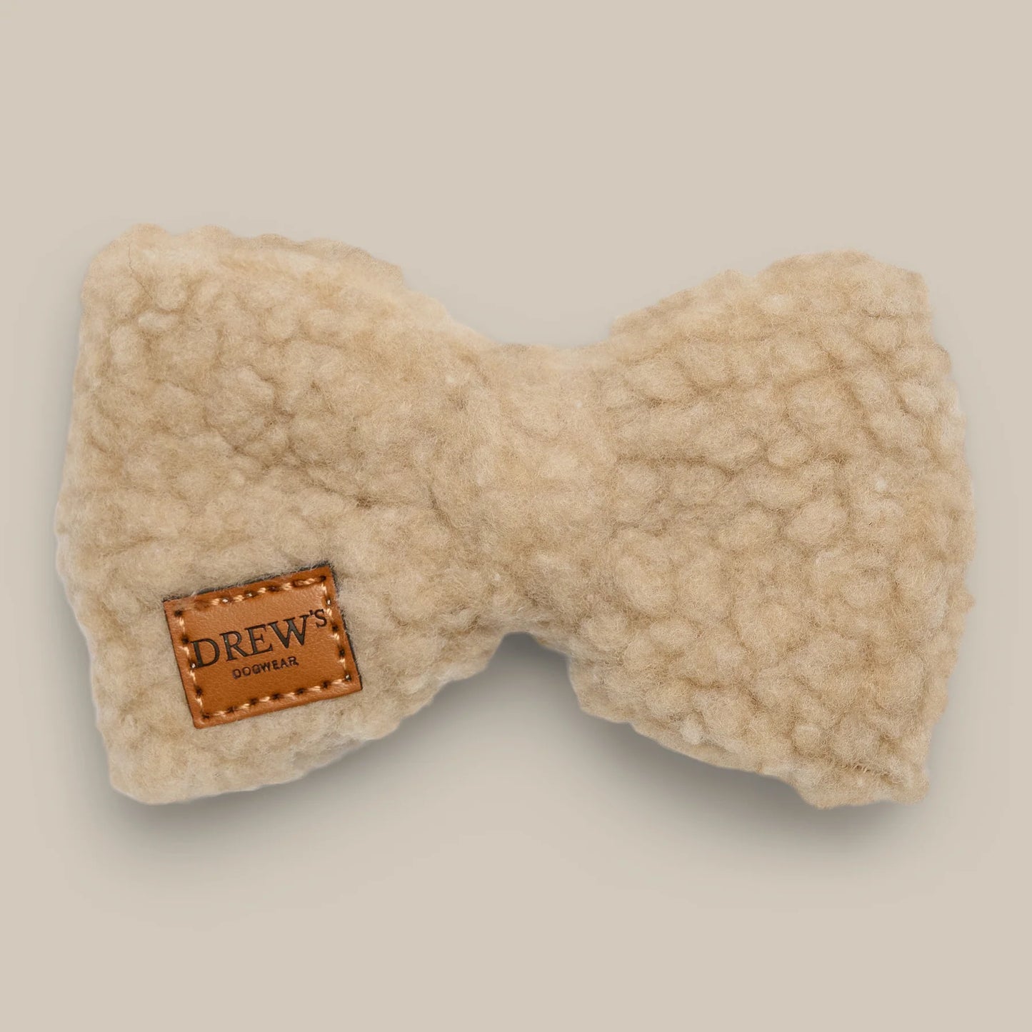 DREW’S DOGWEAR - Teddy-Fliege fürs Hundehalsband – Beige