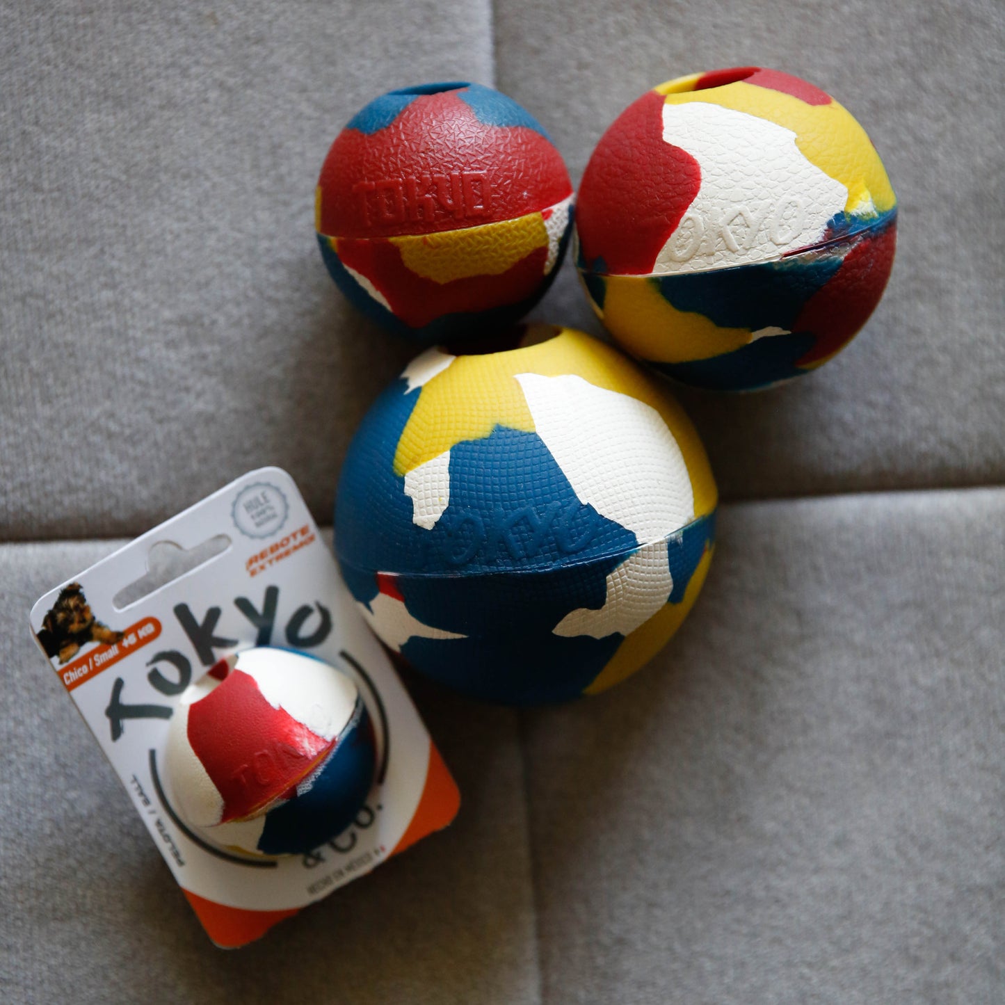 TOKYO & CO. - Ball aus Naturkautschuk mit Hohlraum