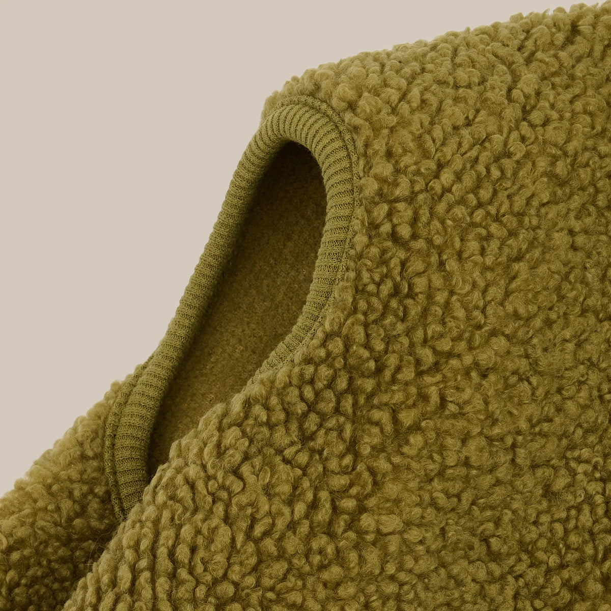 DREW’S DOGWEAR - Milo Sherpa-Hundepullover – Olivgrün