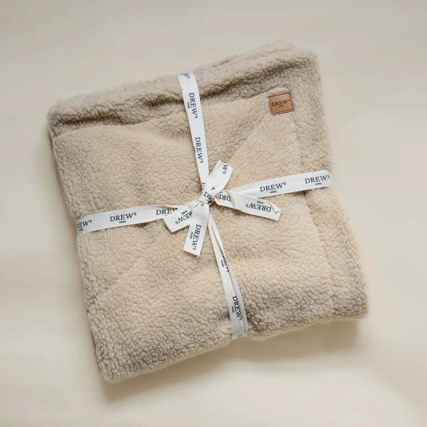 DREW'S DOGWEAR - Soft Teddy Fleece Dog Blanket (beige)