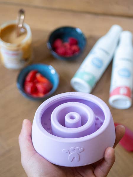 INOOKO – Yoomy Wobble Schleckspielzeug & Beschäftigungsspielzeug für Hunde – Lavendel